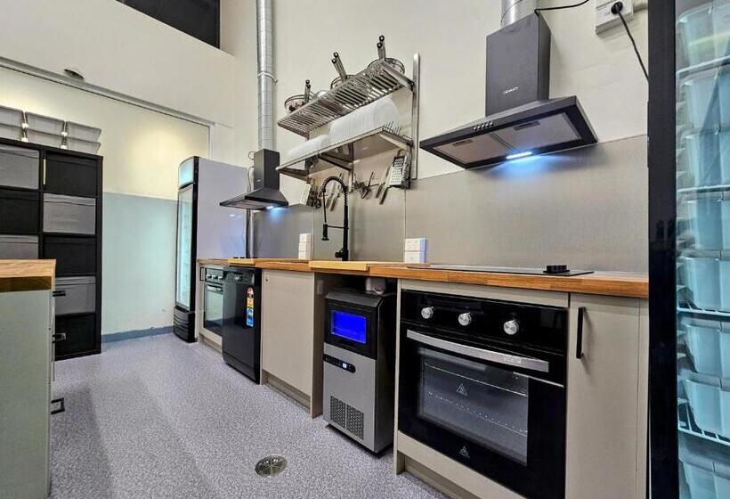 Trademark Hostel Sydney