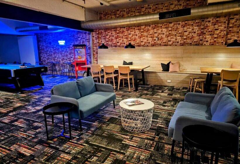 Trademark Hostel Sydney