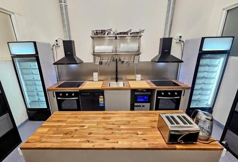 Trademark Hostel Sydney