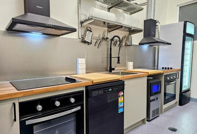 Trademark Hostel Sydney