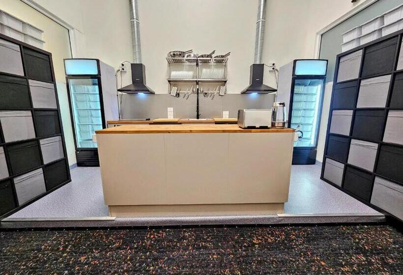 Trademark Hostel Sydney