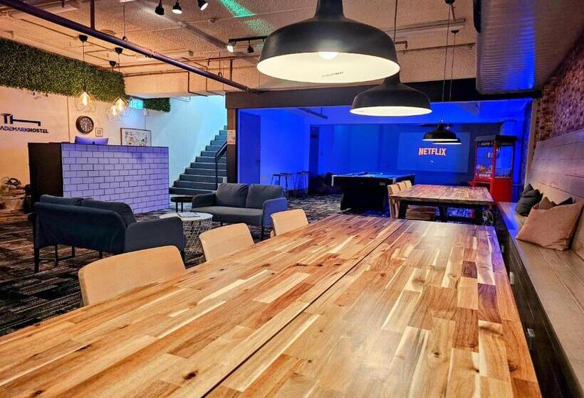 Trademark Hostel Sydney