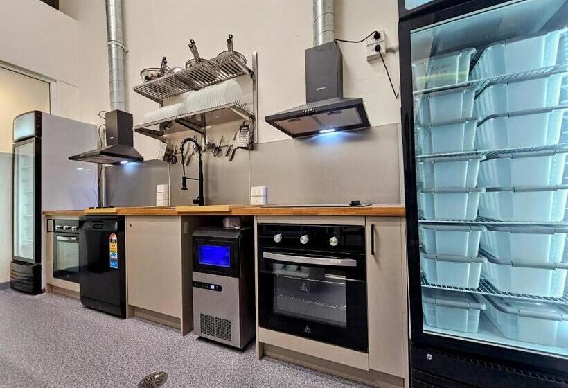 Trademark Hostel Sydney