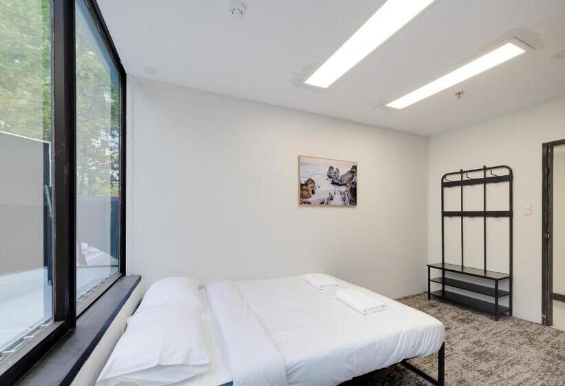 Trademark Hostel Sydney