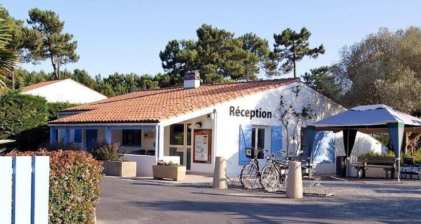 Village Club De La Grande Baie