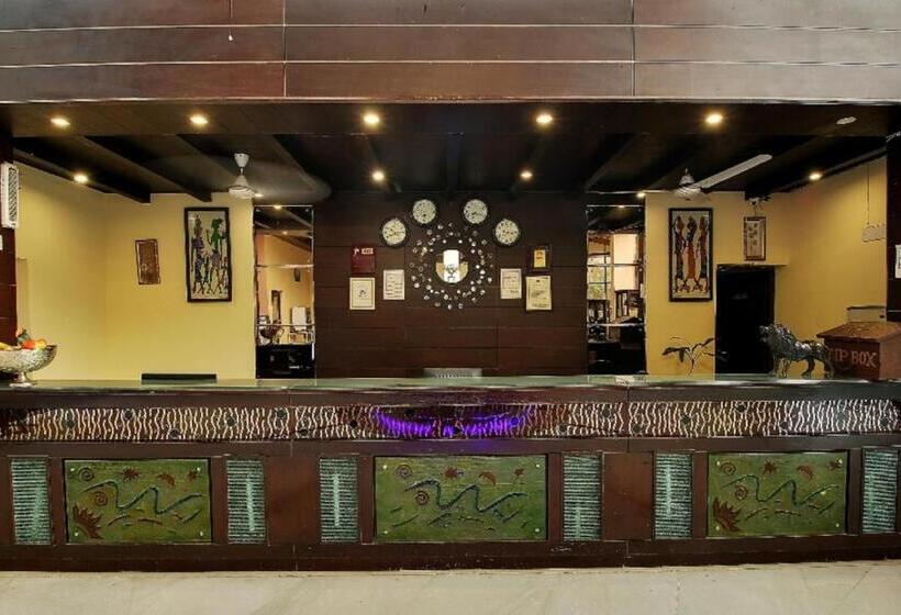 Wood Castle Spa & Resort