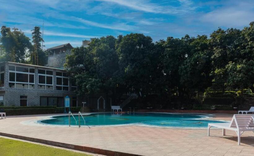 Wood Castle Spa & Resort