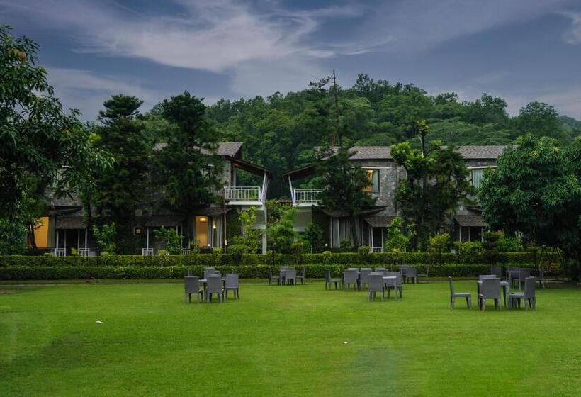 Wood Castle Spa & Resort