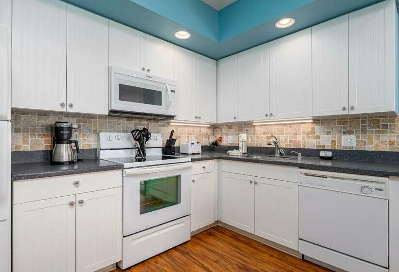 309 Harbour House At The Inn