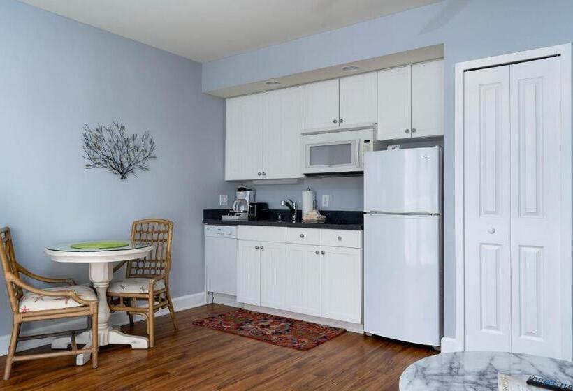 309 Harbour House At The Inn