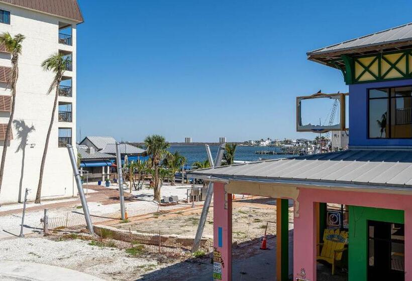 309 Harbour House At The Inn