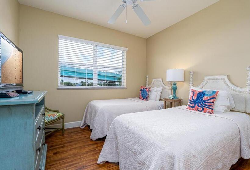 309 Harbour House At The Inn