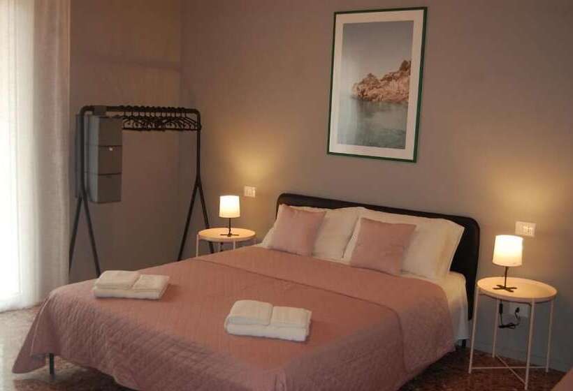 Bed and Breakfast Dimora 81