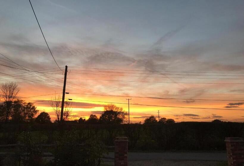 ベッドアンドブレックファースト Fair View