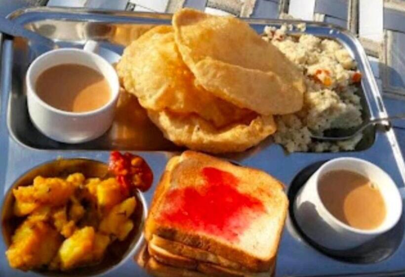 בית מלון כפרי Saffron Luxurious Desert Camp