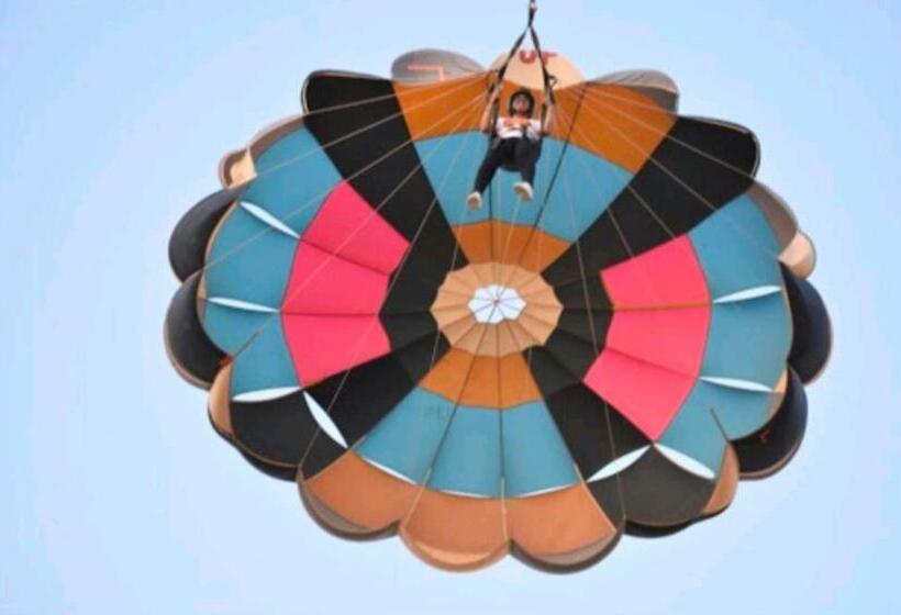 בית מלון כפרי Saffron Luxurious Desert Camp