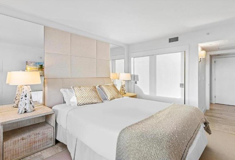 Luxurious Private Condo At 1 Hotel & Homes 1545