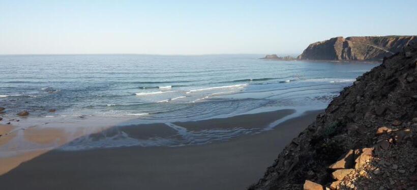 פנסיון Arrifana Guest House