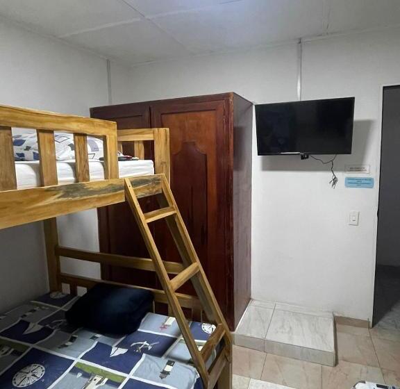 Пансион Miss Yasmin Place