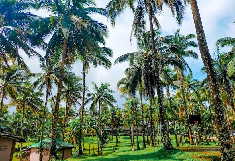 호텔 Caliraya Ecoville Recreation And Farm Resort