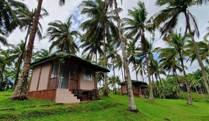 호텔 Caliraya Ecoville Recreation And Farm Resort