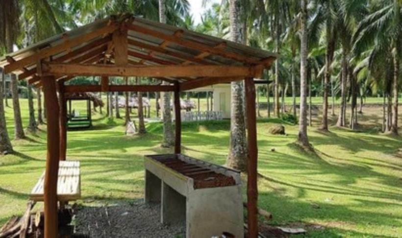 호텔 Caliraya Ecoville Recreation And Farm Resort