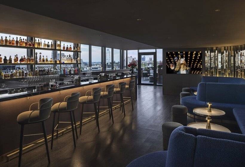 Отель Amano Covent Garden