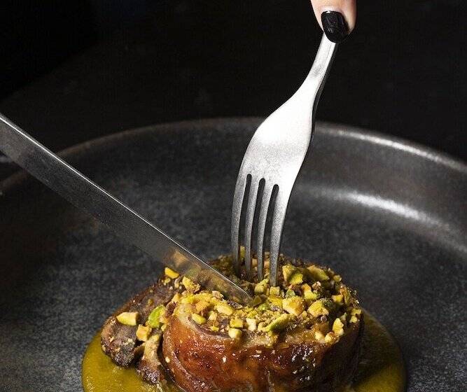 Отель Amano Covent Garden