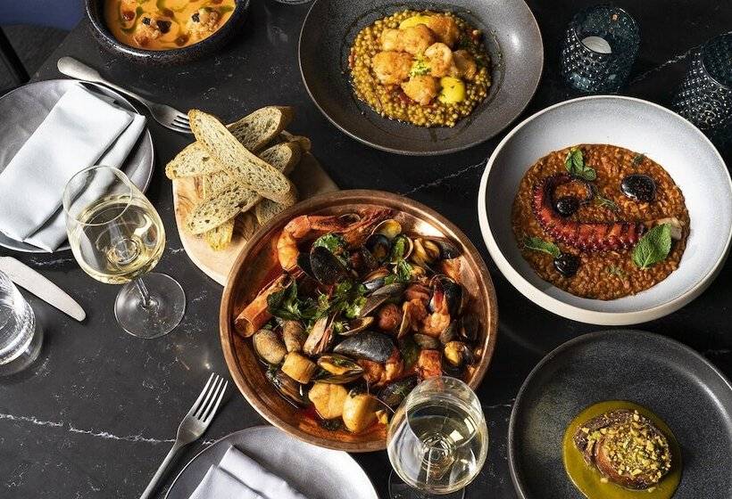 Отель Amano Covent Garden