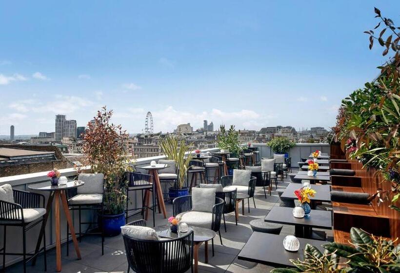 Отель Amano Covent Garden