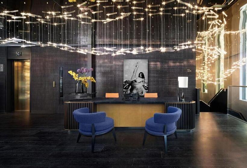 Отель Amano Covent Garden