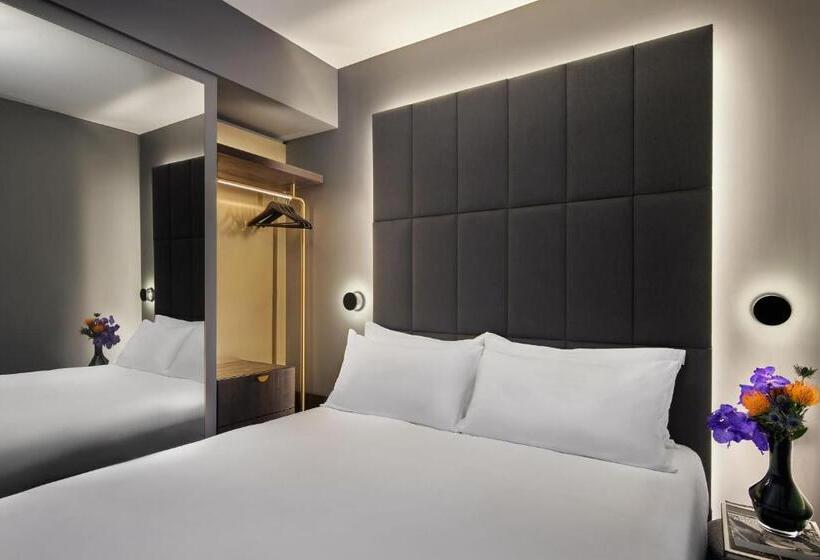 Отель Amano Covent Garden