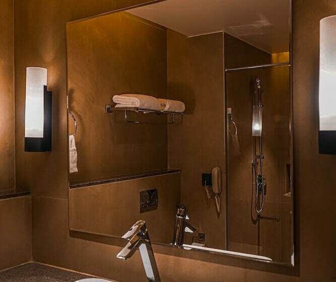 ホテル Avinash International