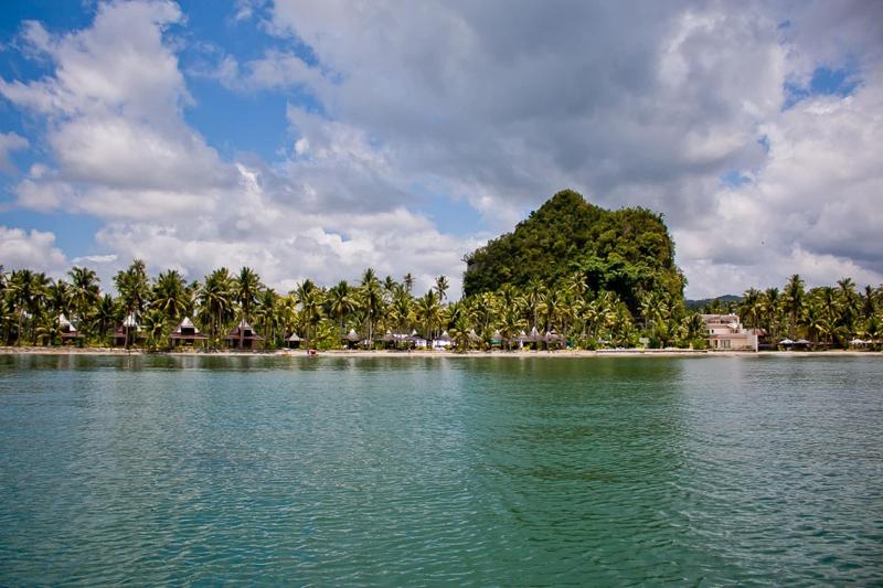 هتل Caluwayan Palm Island Resort