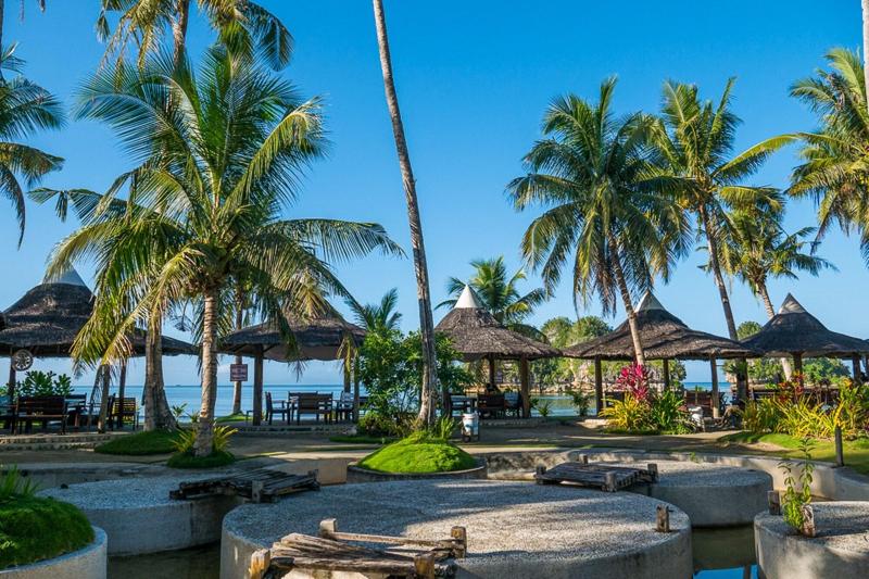 فندق Caluwayan Palm Island Resort