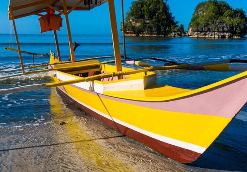 هتل Caluwayan Palm Island Resort