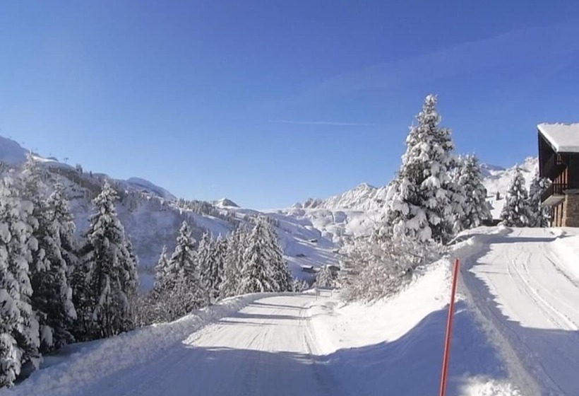 Отель The Télécabine