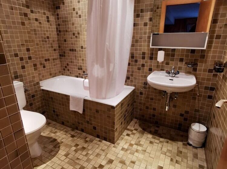 Отель The Télécabine