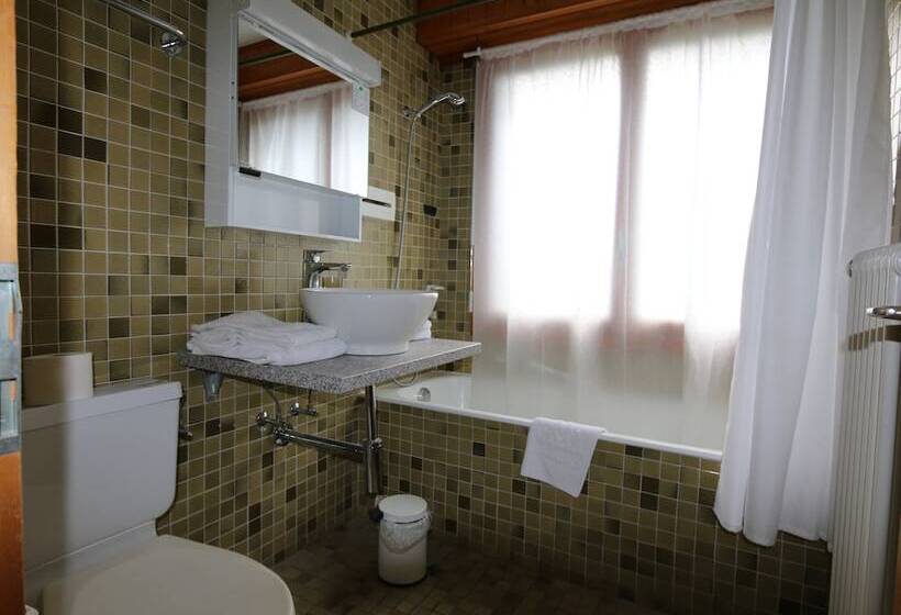 Отель The Télécabine