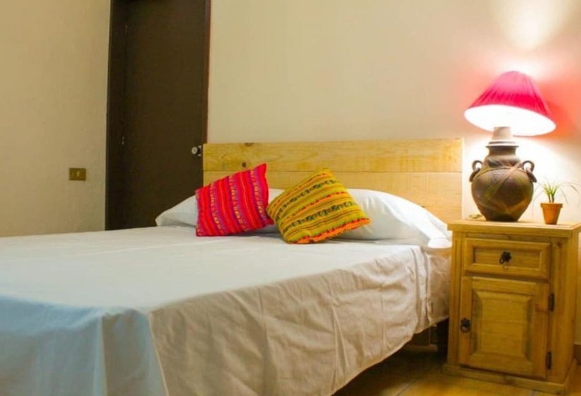 هتل Cannacare By Oyo Rooms