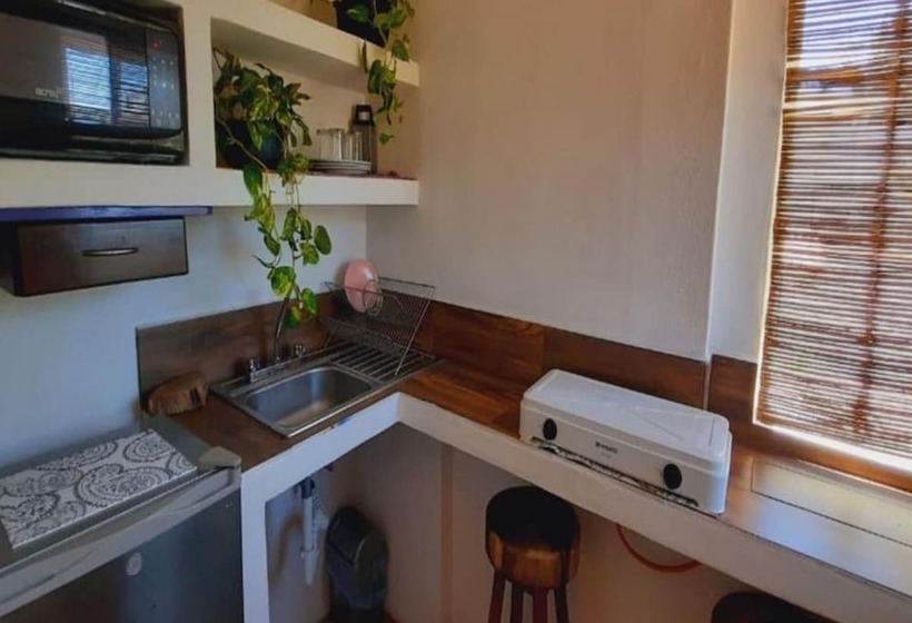 هتل Cannacare By Oyo Rooms