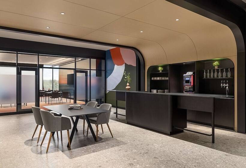 فندق Canopy By Hilton Toronto Yorkville