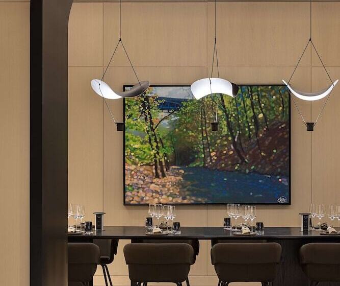 فندق Canopy By Hilton Toronto Yorkville