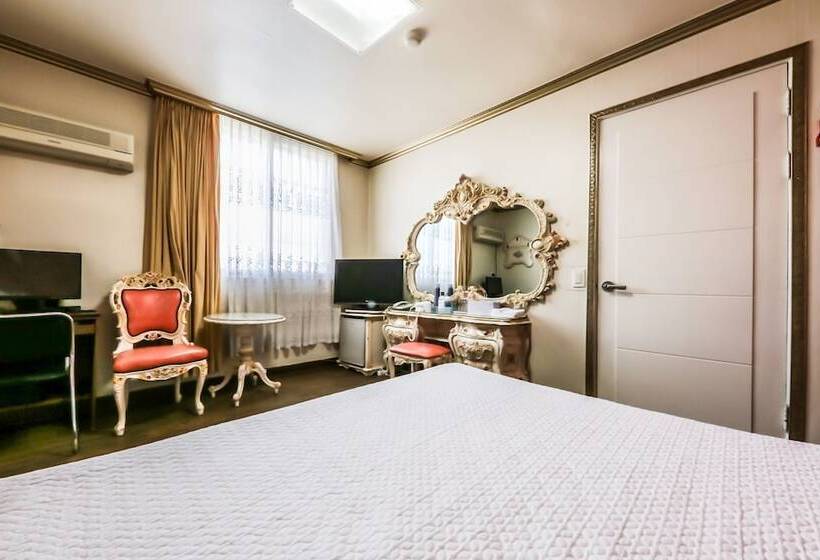 호텔 Chungju Goungjeon