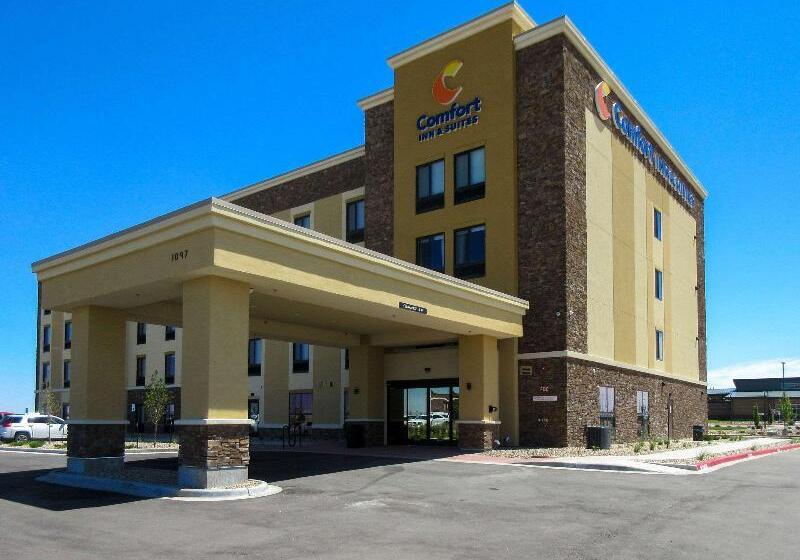 فندق Comfort Inn & Suites Bennett