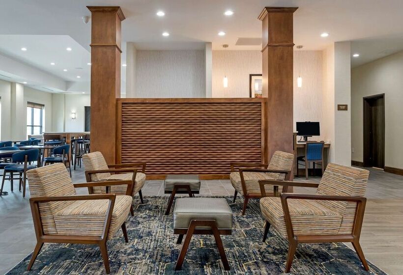 בית מלון כפרי Comfort Suites