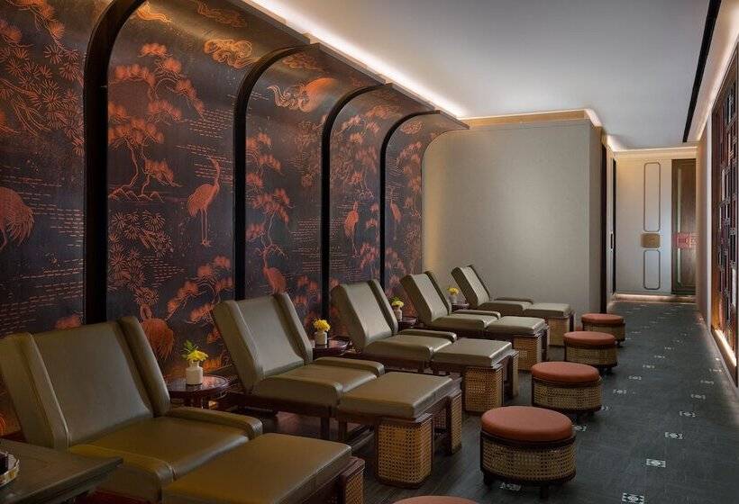 Отель Episode Gading Serpong