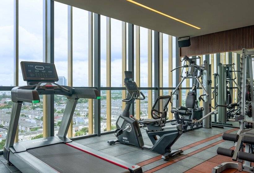 Отель Episode Gading Serpong