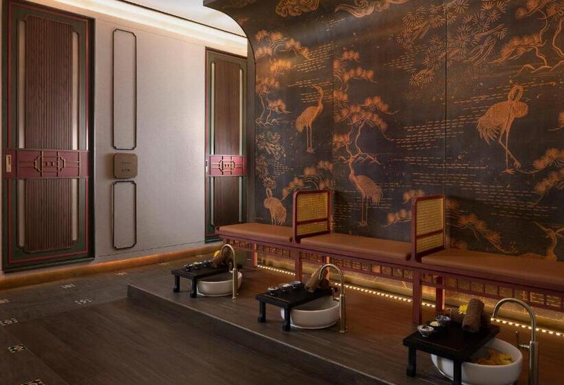 Отель Episode Gading Serpong