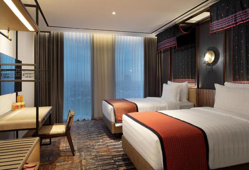 Отель Episode Gading Serpong